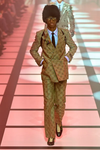 Look 79